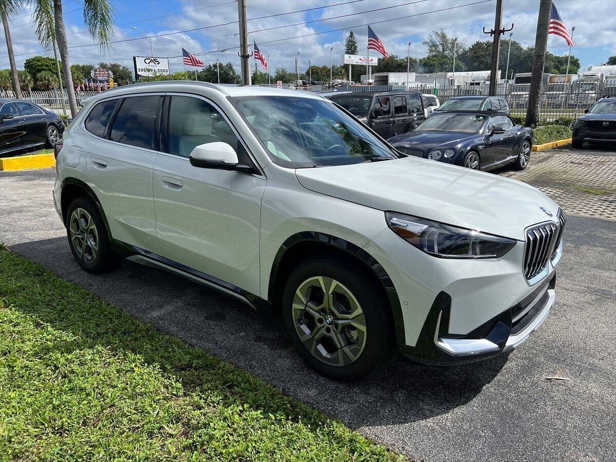 Used 2026 BMW X1 xDrive28i w/ Convenience Package AWD/4WD image 4