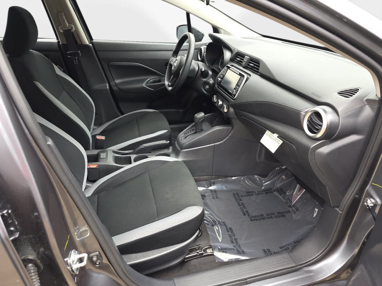 Used 2025 Nissan Versa S w/ Trunk Package FWD image 34