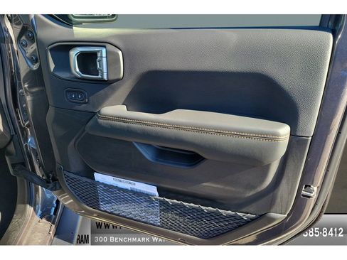 New 2025 Jeep Wrangler Unlimited Rubicon 392 image 25