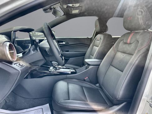 New 2026 Chevrolet Trax RS FWD image 19