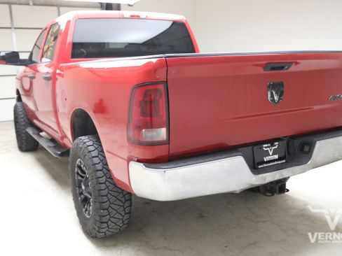 Used 2013 RAM 2500 Tradesman w/ Chrome Appearance Group AWD/4WD image 2
