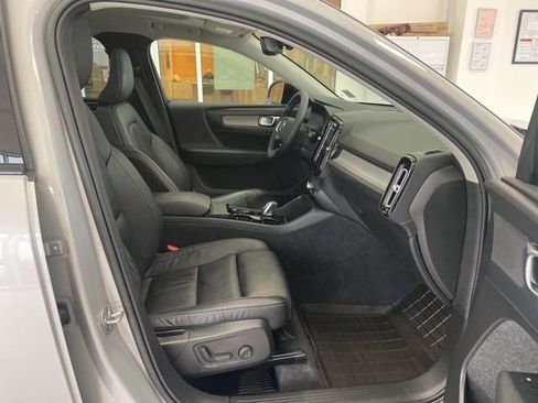 Certified 2023 Volvo XC40 B5 Plus w/ Driver Assist Package image 12