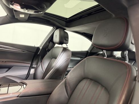 Used 2019 Maserati Ghibli S Q4 image 18