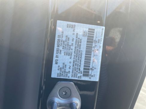 Used 2024 Lincoln Nautilus Premier image 22