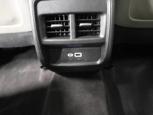 Used 2023 Cadillac XT4 Premium Luxury AWD/4WD image 36