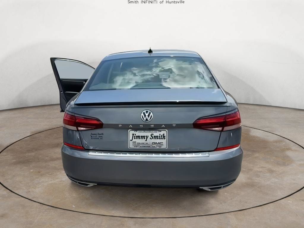 Used 2020 Volkswagen Passat 2.0T R-Line FWD image 7