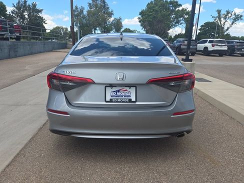 Used 2022 Honda Civic Sport image 6