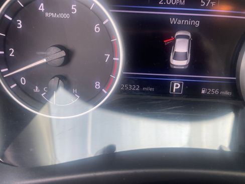 Used 2025 Nissan Sentra SV image 40