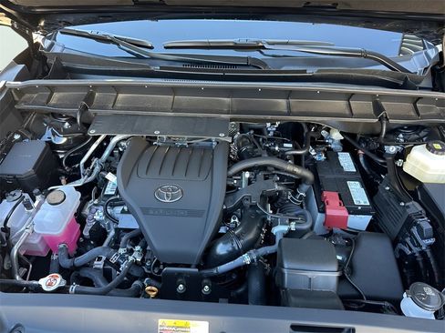 Used 2025 Toyota Highlander Platinum image 63