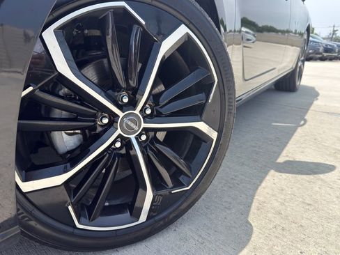 Used 2025 Nissan Altima 2.5 SR FWD image 4