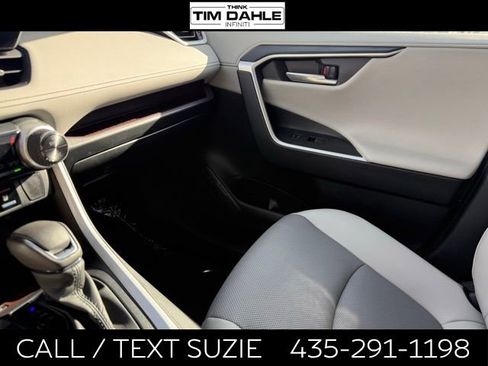 Used 2025 Toyota RAV4 Limited w/ Advanced Technology Package AWD/4WD image 11