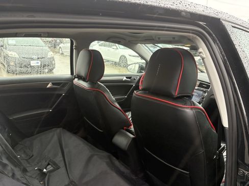 Used 2019 Volkswagen Golf SE w/ Driver Assistance Package image 27