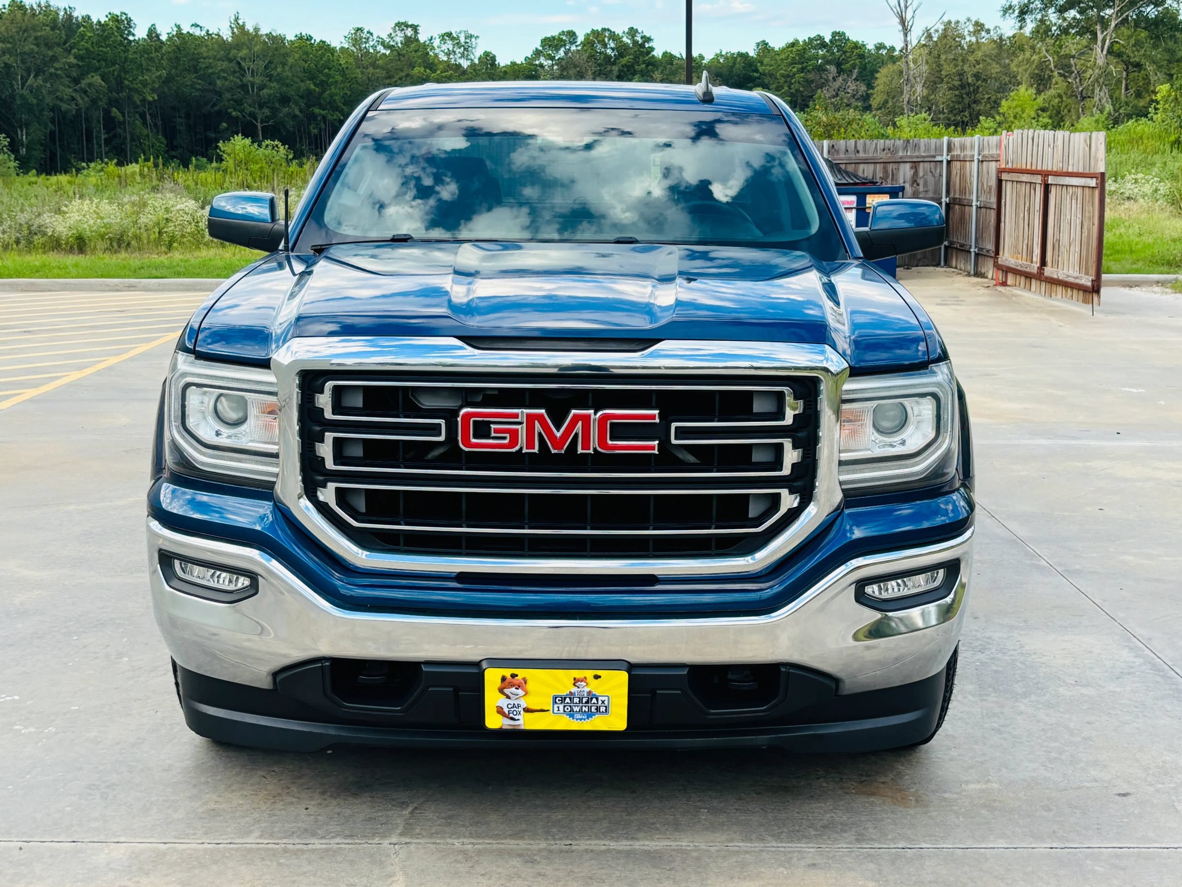Used 2016 GMC Sierra 1500 SLE w/ SLE Value Package AWD/4WD image 2
