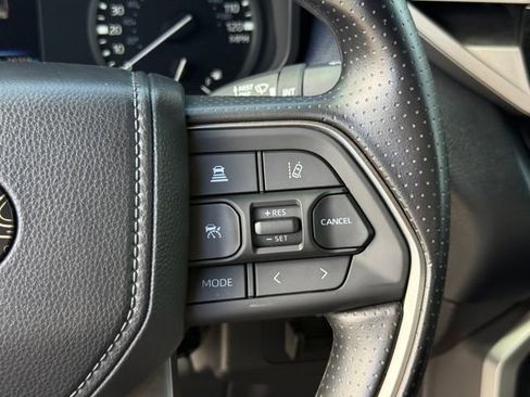 Used 2026 Toyota Tundra SR5 AWD/4WD image 15