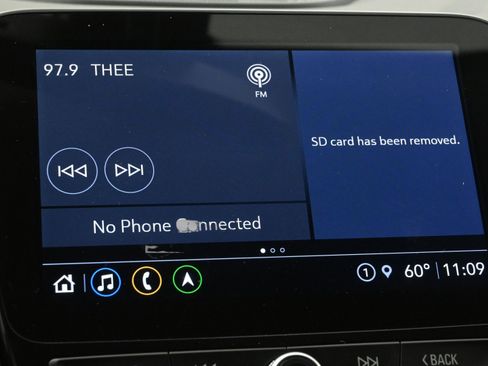 Used 2022 Chevrolet Equinox Premier AWD/4WD image 22