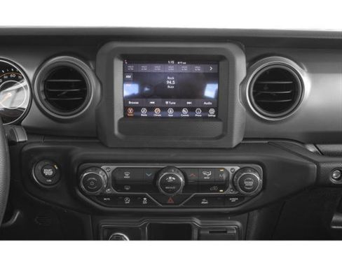 Certified 2022 Jeep Gladiator Sport AWD/4WD image 13