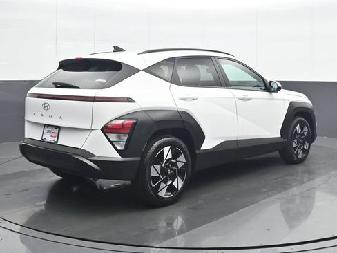 Used 2025 Hyundai Kona SEL FWD image 6