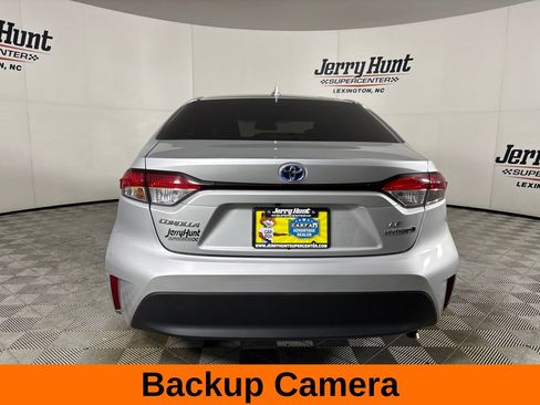 Used 2023 Toyota Corolla LE FWD image 6