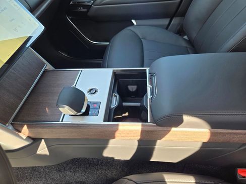 New 2026 Land Rover Range Rover SE AWD/4WD image 13