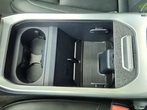 Used 2024 Lucid Air Pure RWD image 54