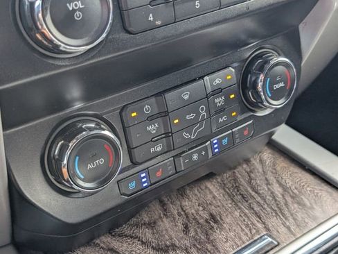Used 2019 Ford F250 Lariat w/ Lariat Ultimate Package AWD/4WD image 25