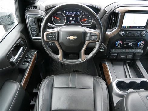 Used 2022 Chevrolet Silverado 3500 High Country w/ Z71 Off-Road Package image 9