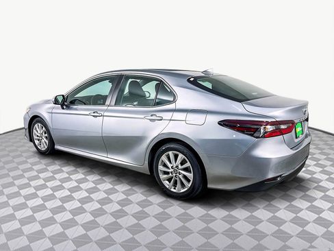 Used 2023 Toyota Camry LE image 7