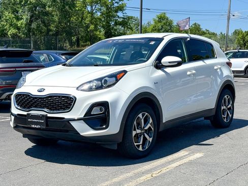 Certified 2021 Kia Sportage LX w/ LX AWD Popular Package image 3