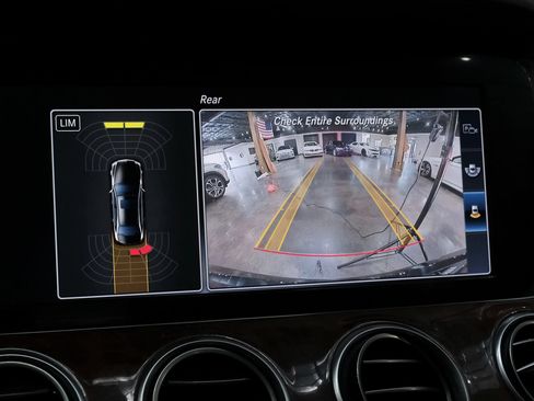 Used 2017 Mercedes-Benz E 300 image 20