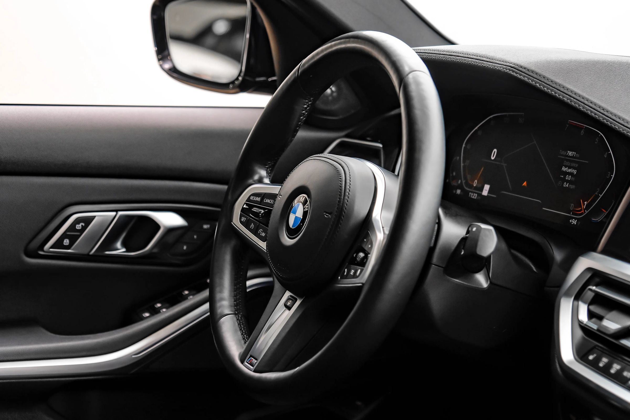 Used 2020 BMW 330i Sedan w/ M Sport Package RWD image 10