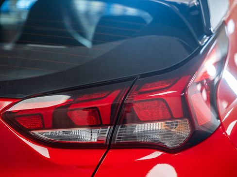 Used 2021 Hyundai Veloster N FWD image 7