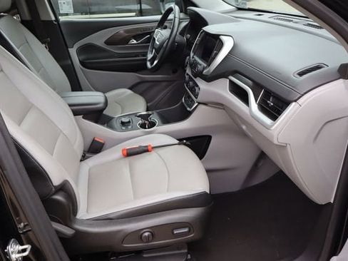 Used 2024 GMC Terrain SLT FWD image 16