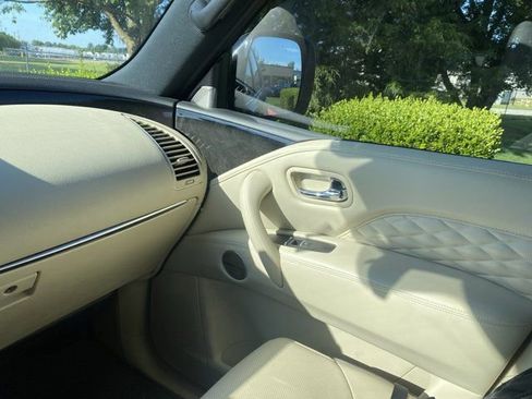 Used 2024 INFINITI QX80 Sensory w/ Cargo Package AWD/4WD image 31