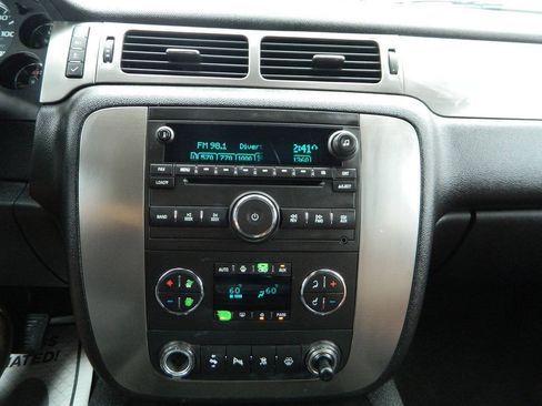 Used 2007 Chevrolet Tahoe LT w/ LT Preferred Equipment Group AWD/4WD image 21