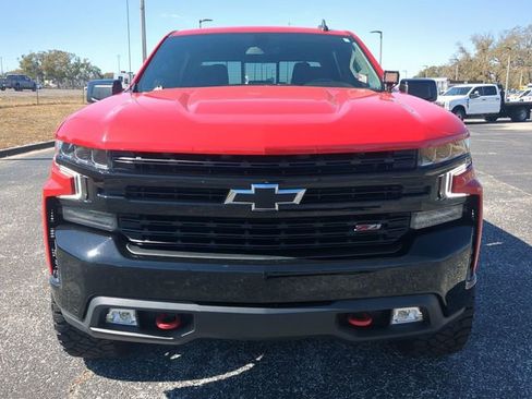 Used 2021 Chevrolet Silverado 1500 LT Trail Boss w/ Convenience Package II image 3