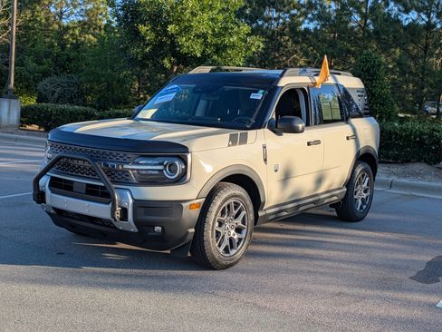 Certified 2025 Ford Bronco Sport Big Bend AWD/4WD image 8