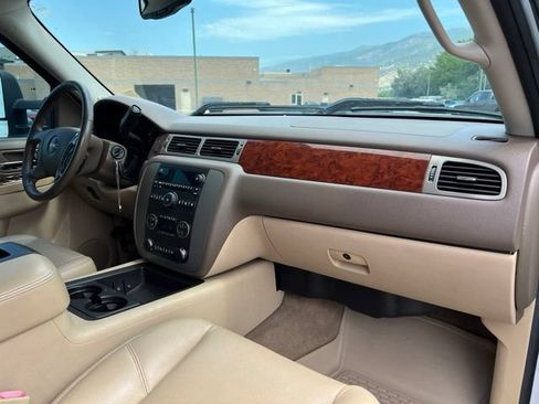 Used 2013 GMC Sierra 2500 SLT w/ SLT Convenience Package AWD/4WD image 19