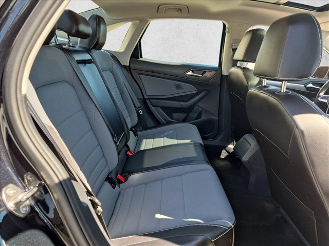 Certified 2026 Volkswagen Jetta SE FWD image 22