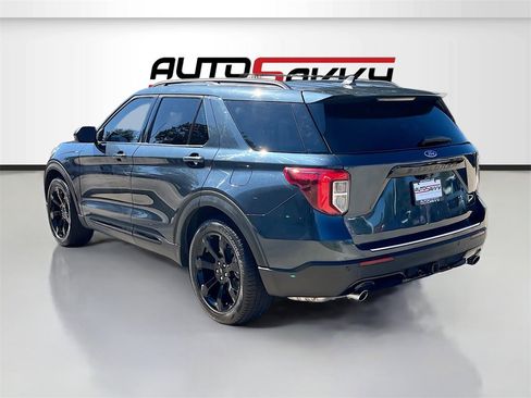 Used 2024 Ford Explorer ST-Line w/ Class IV Trailer Tow Package image 5