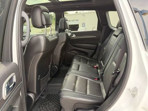 Used 2018 Jeep Grand Cherokee Limited w/ Luxury Group II AWD/4WD image 26