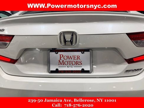 Used 2020 Honda Accord Sport image 11