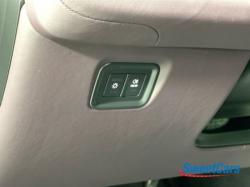 Used 2026 Porsche Cayenne GTS AWD/4WD image 22