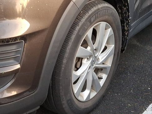 Used 2020 Hyundai Tucson SE image 10