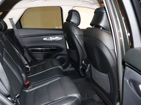 Used 2025 Genesis GV70 2.5T AWD/4WD image 61