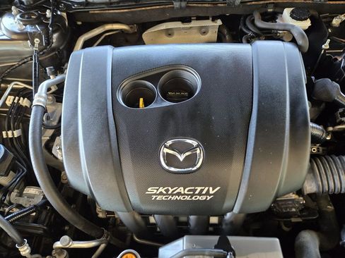 Used 2017 MAZDA MAZDA3 Touring image 29