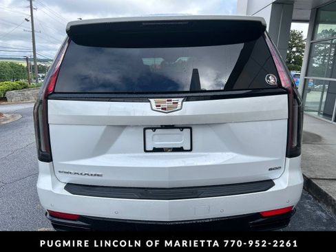 Used 2022 Cadillac Escalade ESV Sport w/ Touring Package AWD/4WD image 6