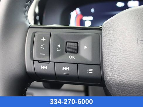 New 2026 Nissan Pathfinder SL image 24