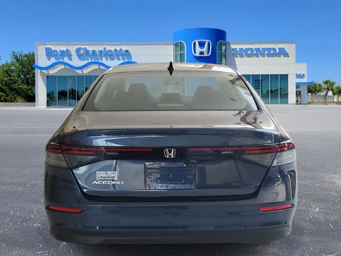 New 2025 Honda Accord SE image 5