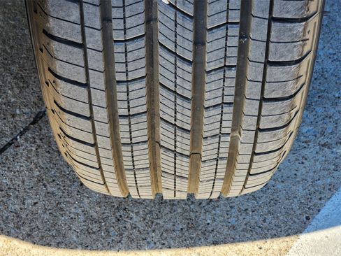 New 2026 Jeep Grand Cherokee Altitude image 11