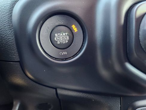 Used 2021 Jeep Wrangler Unlimited Rubicon w/ Xtreme Recon 35" Tire Package AWD/4WD image 20